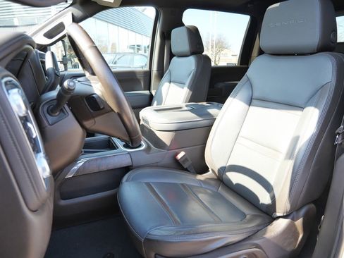 Used 2022 GMC Sierra 3500 Denali image 30