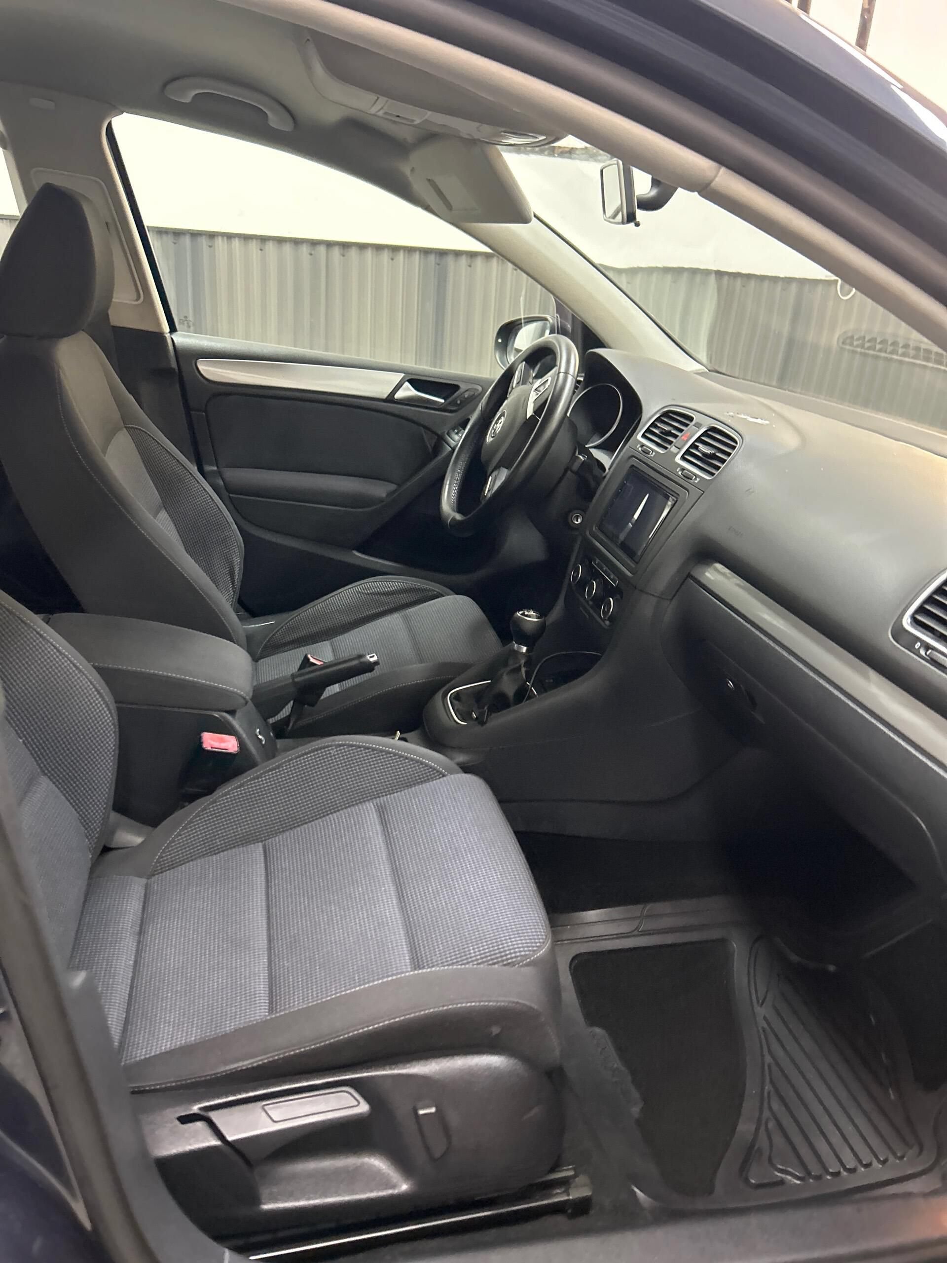 Used 2012 Volkswagen Golf TDI FWD image 14