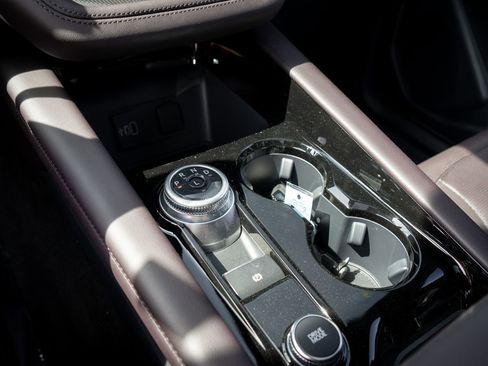 New 2026 Ford Explorer Platinum RWD image 45