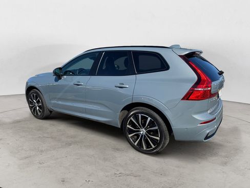 Certified 2023 Volvo XC60 B5 Plus AWD/4WD image 4