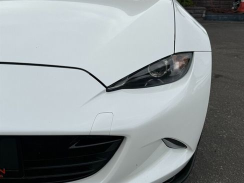 Used 2018 MAZDA MX-5 Miata Grand Touring RWD image 5