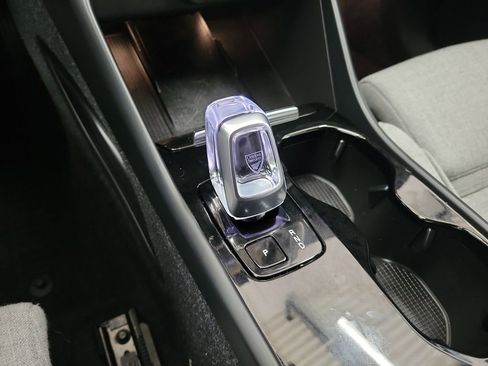 Used 2023 Volvo C40 P8 Recharge Ultimate w/ Protection Package Premier image 29