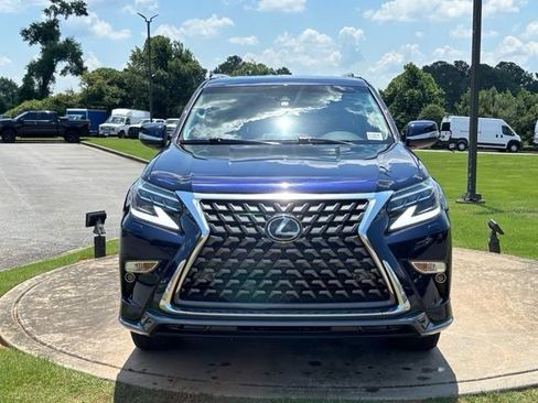 Used 2023 Lexus GX 460 Premium w/ Accessory Package AWD/4WD image 2