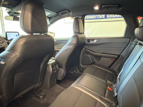 Used 2025 Ford Escape ST-Line AWD/4WD image 21