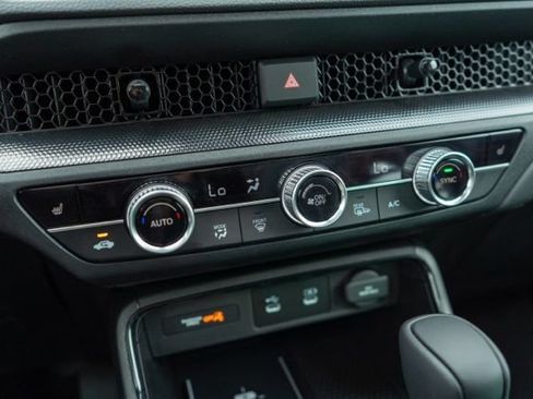 Used 2025 Honda CR-V Sport image 24