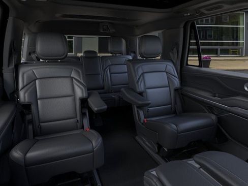 New 2026 Lincoln Navigator Reserve AWD/4WD image 57