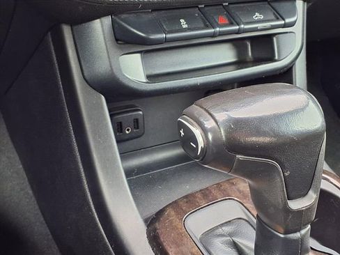 Used 2019 GMC Canyon SLE image 12