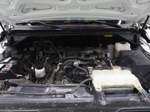 Used 2020 Nissan NV 3500 SL image 31