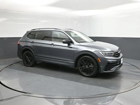 Used 2022 Volkswagen Tiguan SE R-Line FWD image 26