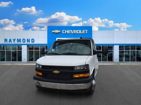 New 2025 Chevrolet Express 3500 w/ Power Convenience Package RWD image 9