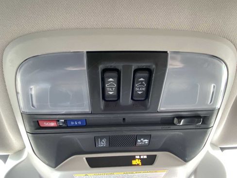 Used 2019 Subaru Crosstrek 2.0i Premium image 25