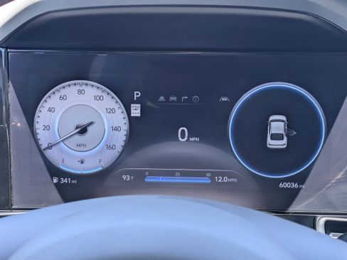 Used 2024 Hyundai Elantra SEL FWD image 28