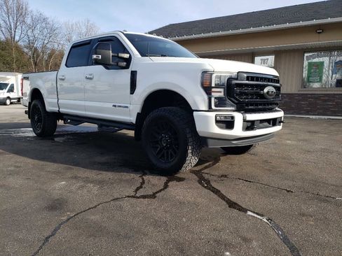 Used 2020 Ford F250 Lariat image 1