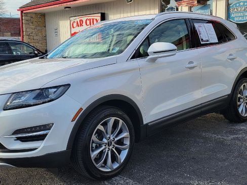 Used 2019 Lincoln MKC Select w/ Select Plus Package image 3