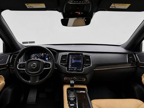 Used 2018 Volvo XC90 T6 Momentum w/ Convenience Package AWD/4WD image 24
