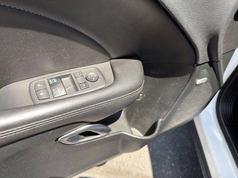 Used 2018 Dodge Challenger R/T Plus RWD image 17