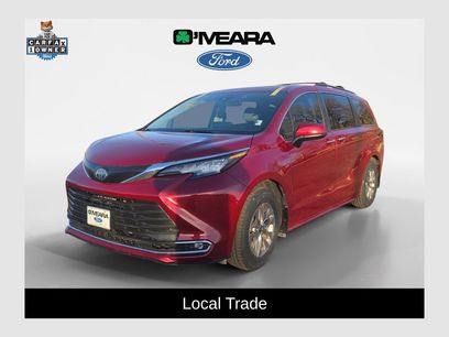 Used 2022 Toyota Sienna XLE