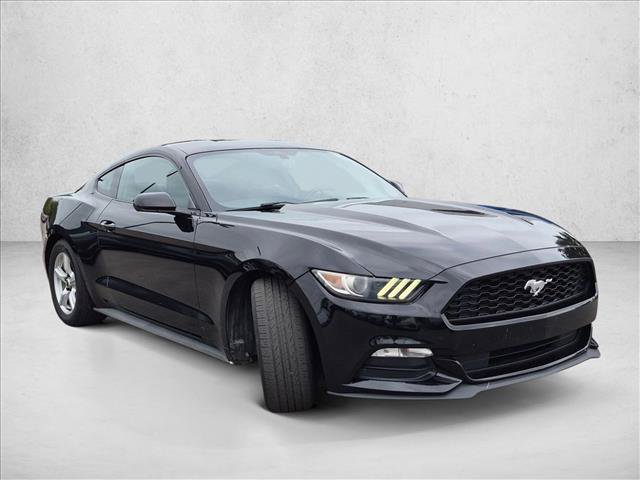Used 2017 Ford Mustang Coupe RWD image 3