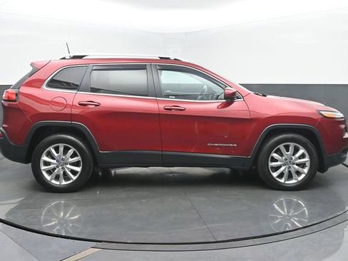 Used 2016 Jeep Cherokee Limited AWD/4WD image 6