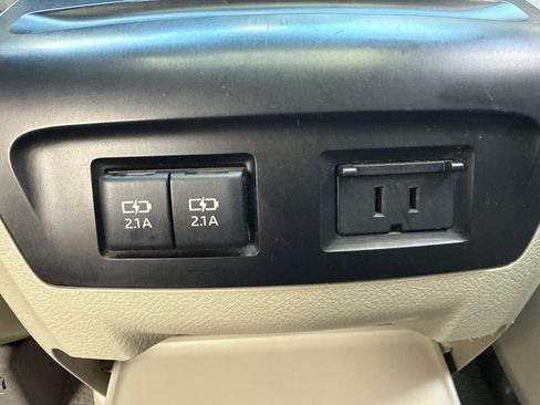 Used 2020 Toyota Sienna XLE image 17