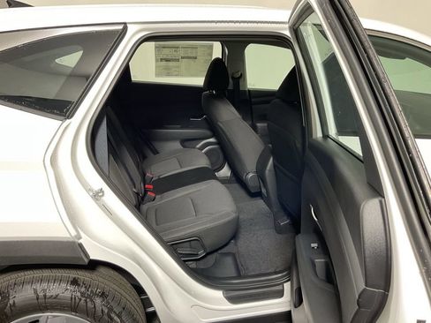 New 2026 Hyundai Tucson SE image 32