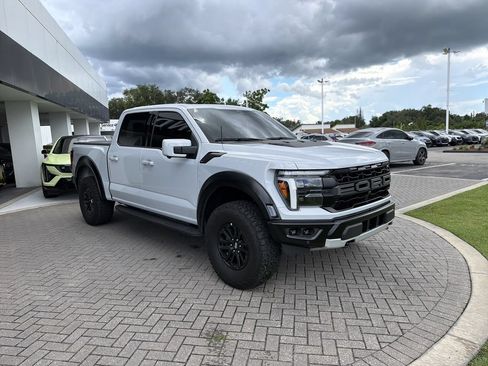 Used 2025 Ford F150 Raptor AWD/4WD image 6