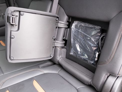 Used 2023 GMC Sierra 2500 AT4 w/ Gooseneck/5TH Wheel Package image 19