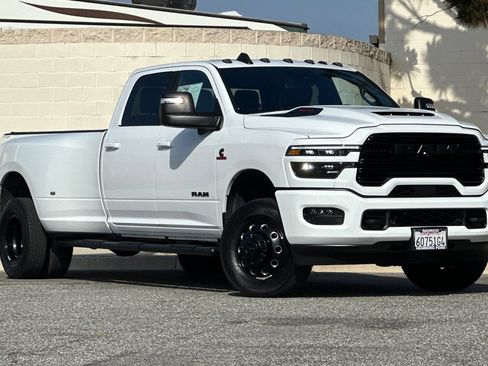 Used 2025 RAM 3500 Laramie w/ Night Edition AWD/4WD image 2