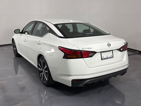 Used 2020 Nissan Altima 2.5 SR FWD image 7