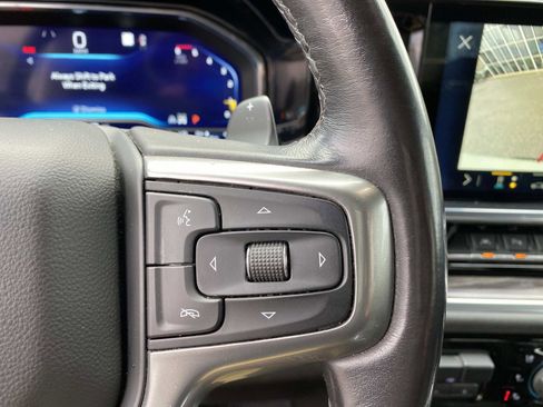 Used 2023 Chevrolet Silverado 1500 LTZ AWD/4WD image 17