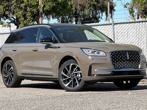 New 2026 Lincoln Corsair Grand Touring AWD/4WD image 2