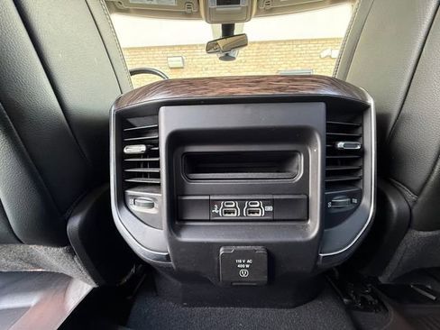 Used 2019 RAM 1500 Laramie AWD/4WD image 25