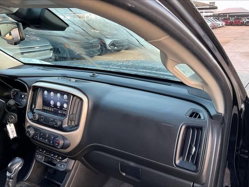 Certified 2022 GMC Canyon Denali w/ Denali Black Edition Package image 17