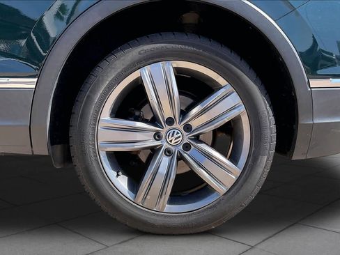 Used 2019 Volkswagen Tiguan SEL Premium AWD/4WD image 11