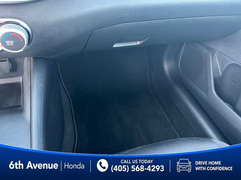 Used 2025 Nissan Altima 2.5 SV AWD/4WD image 34