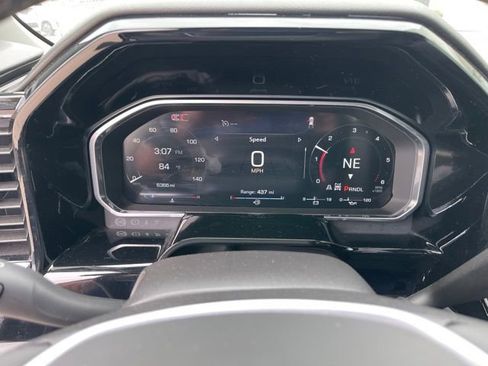 Used 2026 GMC Sierra 1500 Elevation AWD/4WD image 8