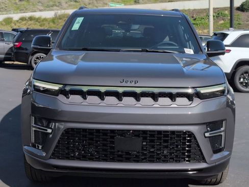 New 2026 Jeep Grand Wagoneer Limited image 2