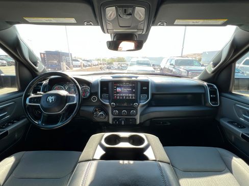 Used 2021 RAM 1500 Big Horn w/ Level 1 Safety Group AWD/4WD image 9