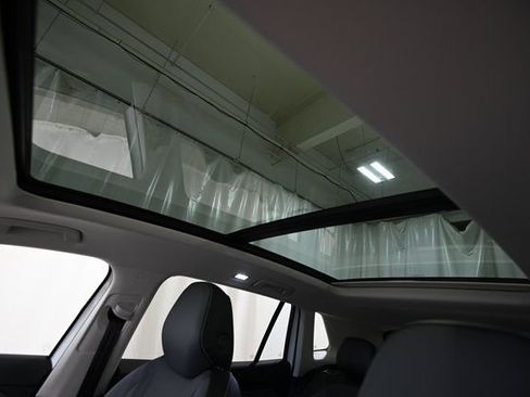 New 2026 Volkswagen Tiguan SE image 22