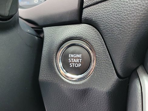 Used 2025 Toyota RAV4 XLE w/ Convenience Package image 28