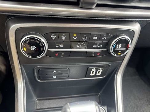 Used 2021 Ford EcoSport SE w/ SE Convenience Package AWD/4WD image 42