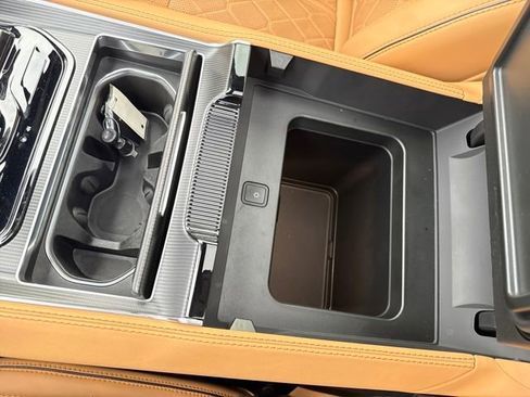 Used 2025 Jeep Grand Wagoneer L Series III w/ Quick Order Packagew 28T image 26