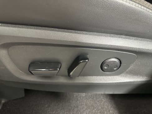 Used 2023 Nissan Pathfinder SL w/ SL Premium Package image 10