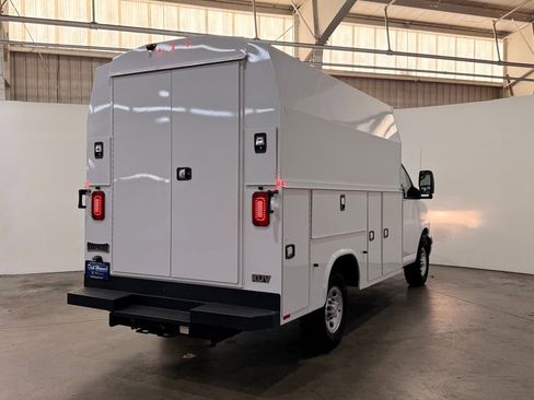 New 2025 Chevrolet Express 3500 w/ Power Convenience Package image 10