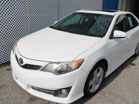 Used 2012 Toyota Camry SE FWD image 28