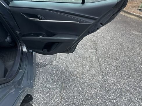 Used 2025 Toyota Camry SE FWD image 16