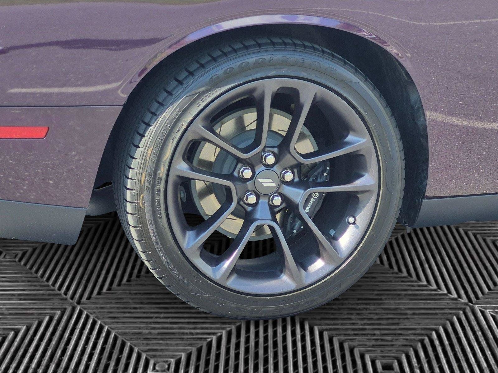 Used 2020 Dodge Challenger R/T Scat Pack RWD image 9