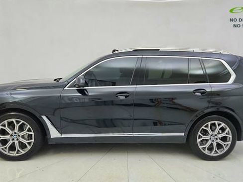 Used 2025 BMW X7 xDrive40i w/ Premium Package AWD/4WD image 21