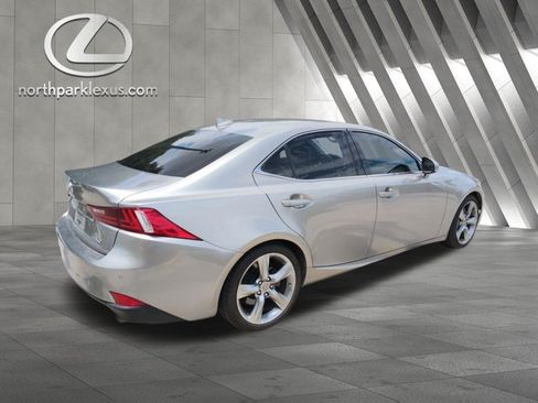 Used 2016 Lexus IS 350 w/ Luxury Package RWD image 6