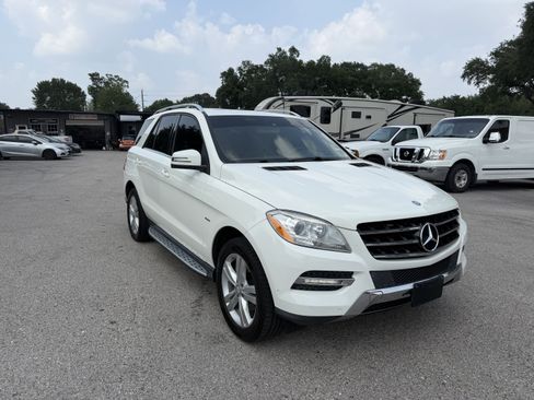 Used 2012 Mercedes-Benz ML 350 BlueTEC 4MATIC image 40